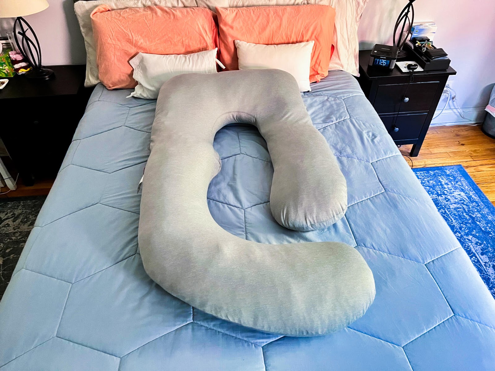 Which Pregnancy Pillow is Best for Stomach Sleepers: Top Picks!